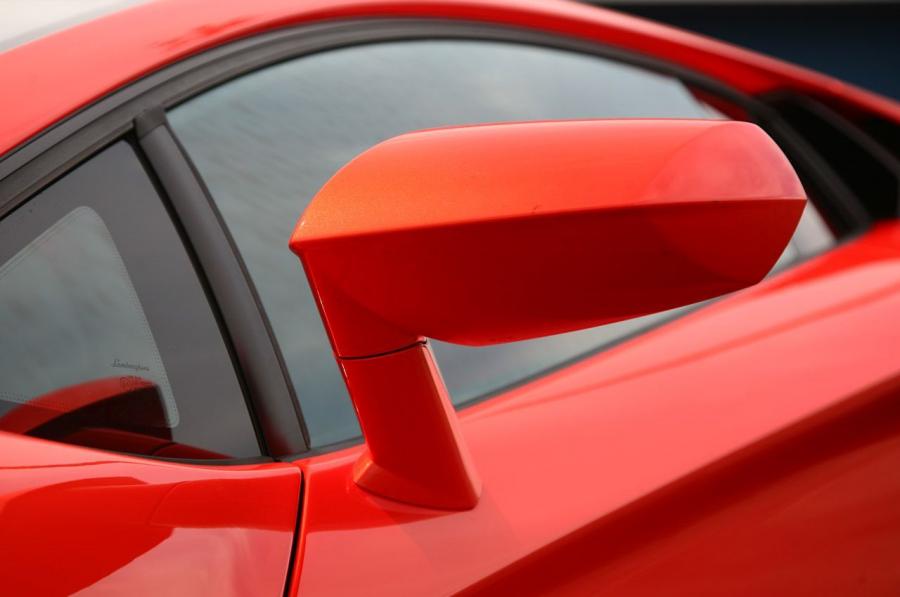  Lamborghini Aventador LP700-4 2011 года  (фото 108 из 204)